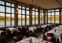 Les bouillons parisiens s’imposent au-delà de la capitale Salle d'un restaurant bouillon à la française avec grandes baies vitrées et tables dressées