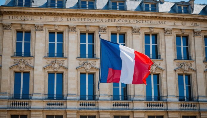 Façade d'une préfecture française avec drapeaux français et européen